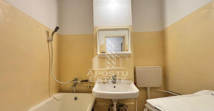 Apartament cu 2 camere in zona Sagului, etajul intai - 7