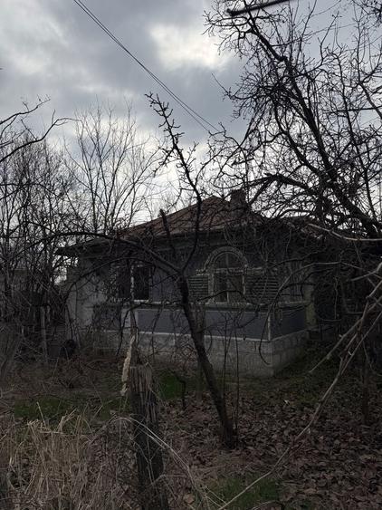 Vand casa cu teren aproximativ 3500 - 2