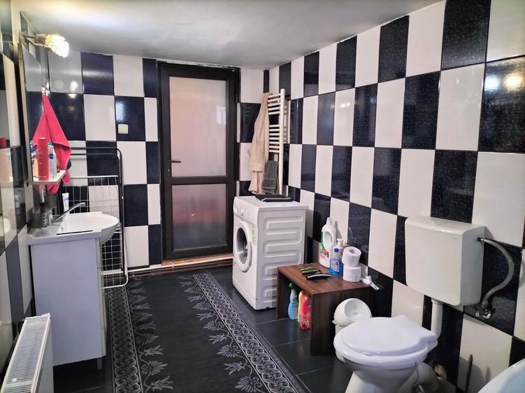 Casă de vânzare în Micești - Purcăreni, la doar 3 km de orașul Mioveni - 9