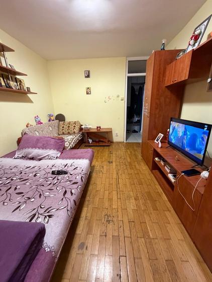 Garsoniera de Vanzare Gorjului Bloc 1981 etaj 3/4 - 4