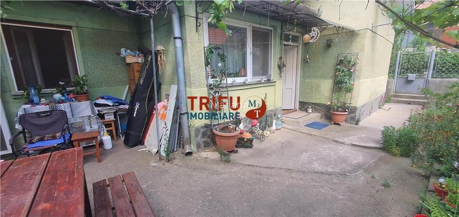 Casa cu teren pentru investitie zona Cetate