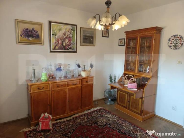 Apartament cu 4 camere, 88 mp, etaj intermediar, pe B-dul Da - 9