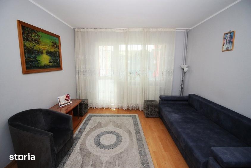 Apartament cu 2 camere semidecomandat în Cornișa