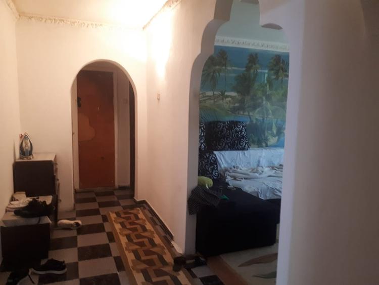 Apartament cu 4 camere decomandat în Baicului