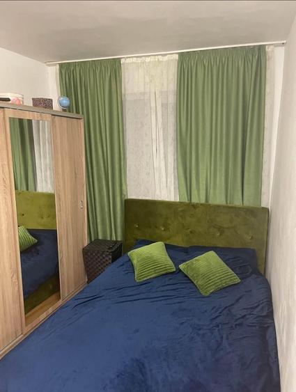 Apartament cu 4 camere decomandat în Central
