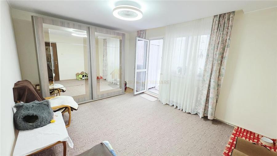 Apartament cu 4 camere decomandat, mobilat în Mănăștur
