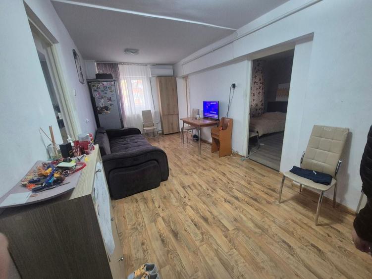 Apartament cu 2 camere decomandat în Cetate
