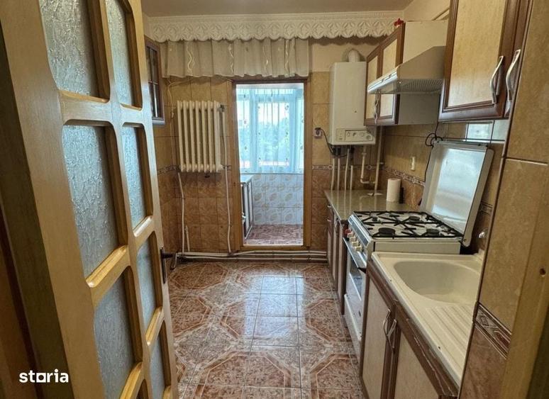 Apartament cu 2 camere decomandat în Nicolina