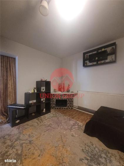 Casă cu 4 camere cu Teren 600 Mp în Lazu