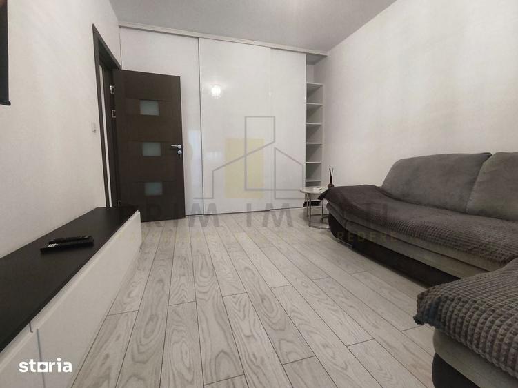 Apartament cu 3 camere în Păcurari