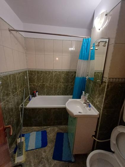 Apartament cu 3 camere decomandat în Theodor Pallady