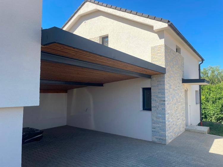 Duplex cu 4 camere cu Teren 250 Mp în Dezmir