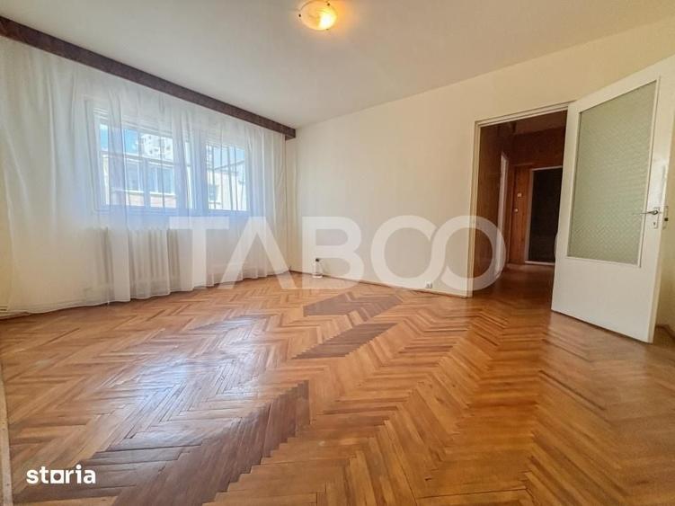 Apartament cu 3 camere semidecomandat în Mănăștur