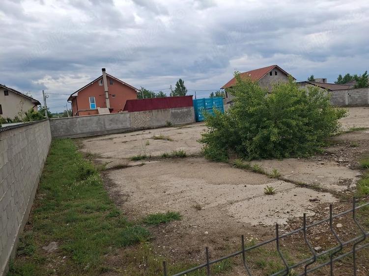 Teren de 544 mp, în Central