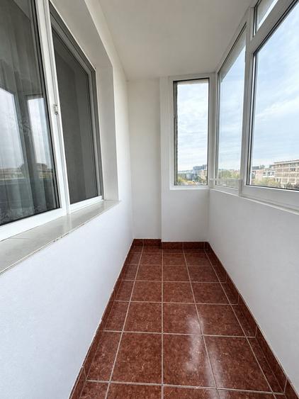 Apartament cu 2 camere decomandat în Podu Roș