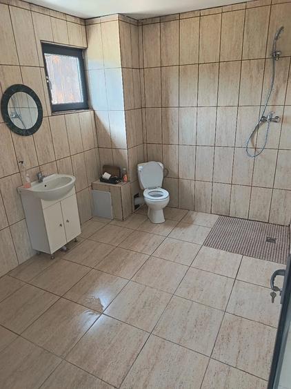 Spațiu comercial, de 100 mp, în Central