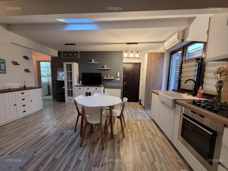 Apartament cu 2 camere semidecomandat, mobilat în 1 Mai