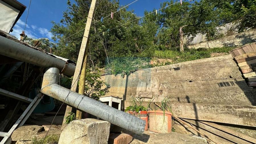 Casă cu 3 camere cu Canalizare în Muncitoresc