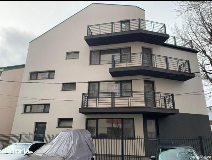 Casa Bd. Al. Obregia Proprietate versatila, comision 0 - 7