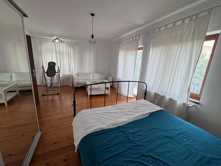 Casă cu 5 camere cu Canalizare în Ceangăi