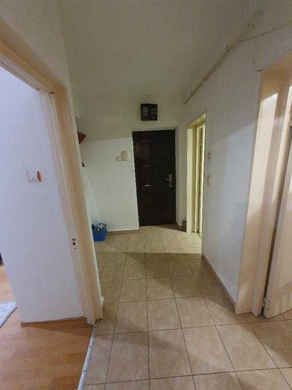 dau in chirie apartament 2 - 4