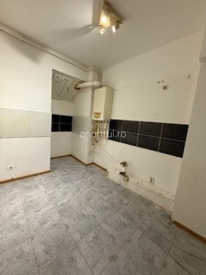 Giulesti, Str Agnita, bloc 2016, Ap 3 camere, 85 mp pret 84000 euro