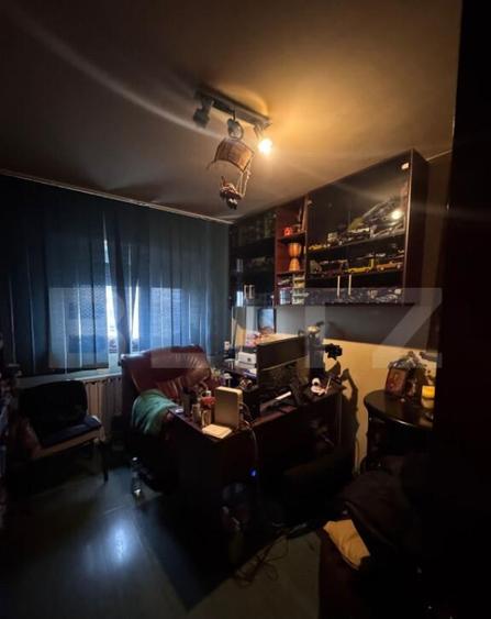 Apartament de 4 camere decomandat, Piata Sudului - 9