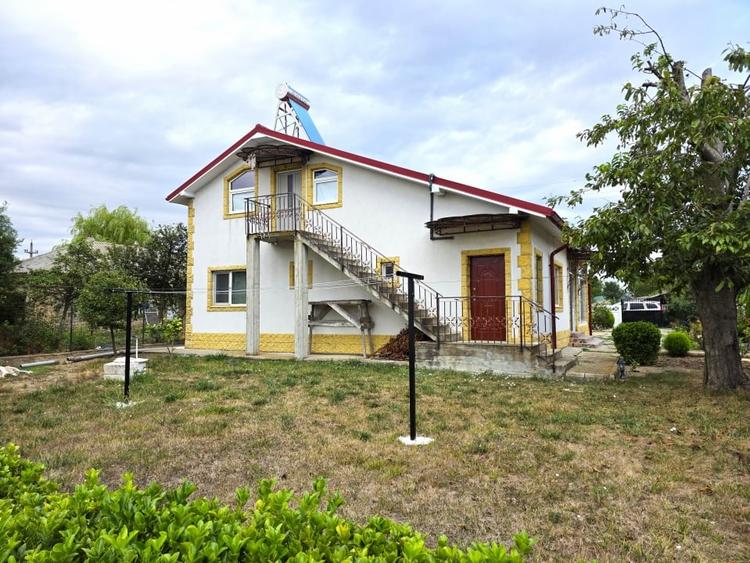 Casa cu 3 camere si garaj - teren 1180 MP - Oituz, jud. Constanta - 2