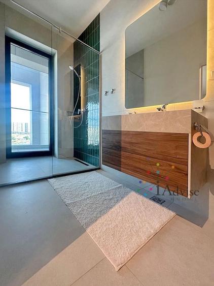 Apartament cu 4 camere decomandat, mobilat în Central