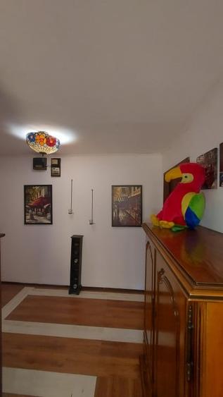 Vanzare apartament 3 camere Etaj 1 Tractorul Brasov - 18