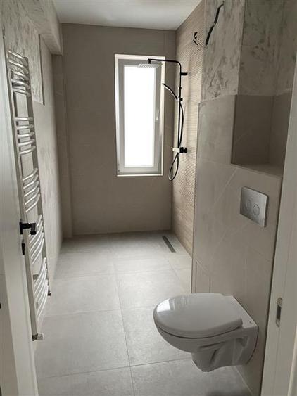 Apartament 4 camere, etaj 1, renovat, vedere in verde, Tractorul, Brasov - 3