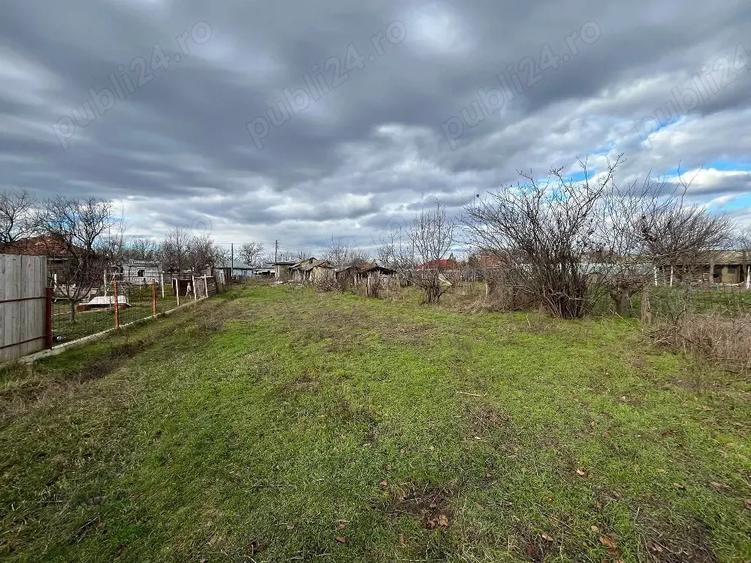 vand casa dezafectata 1100 - 1