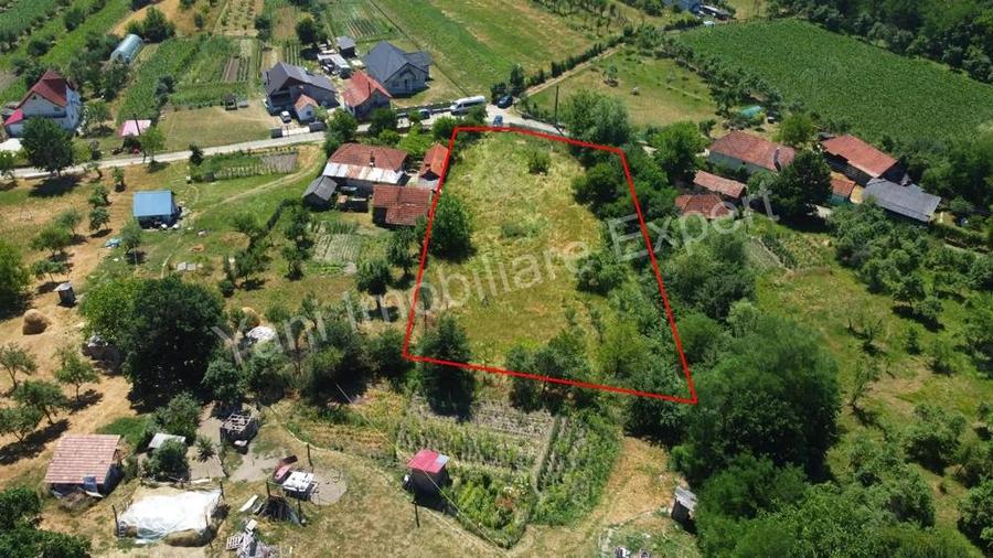 Teren de vanzare in comuna Poienarii de Arge?, sat Poienari, jude? Arge?. - 9