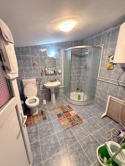 Casă cu 3 camere cu Teren 1562 Mp în Gălăteni