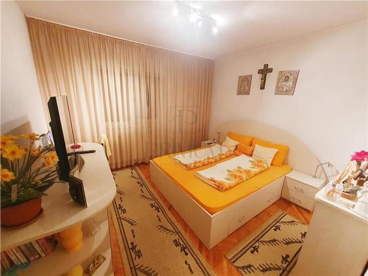 SOARELUI - 3 CAM - 2 BAI - SPATIOS -  CENTRALA PROPRIE - ETAJ INTERMEDIAR - ZONA - 3