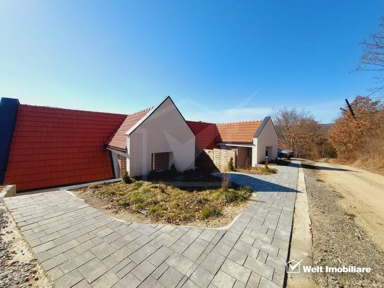 Casa tip Duplex, 130 mp, teren 450 mp, panorama sud, loc. Stolna - 1