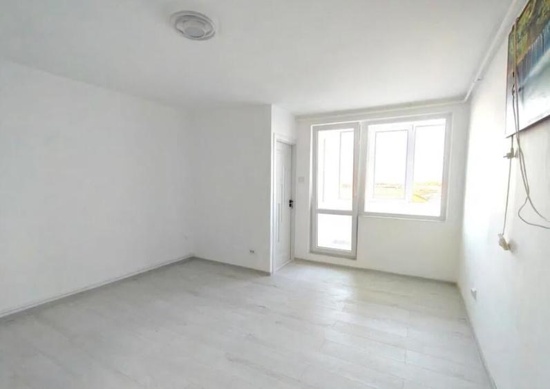 Garsoniera decomandat - zona Noua - 4