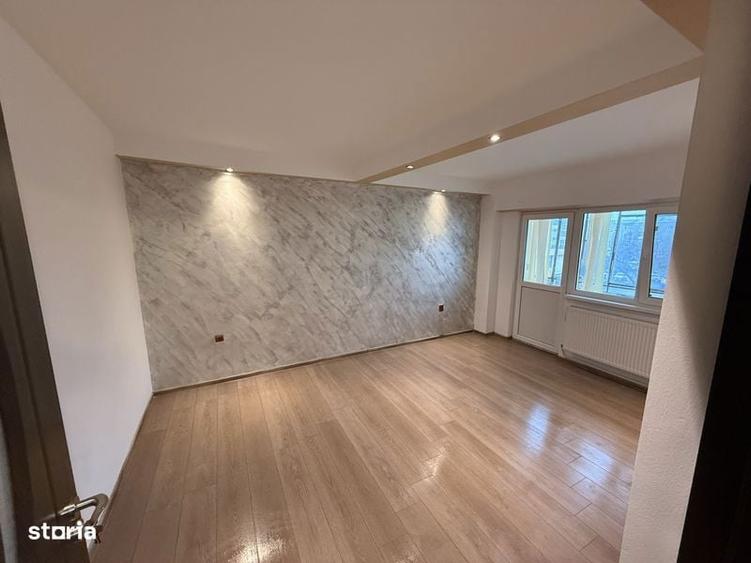 Vand apartament 3 camere etajul 3 Strada Oborului nr6 - 6