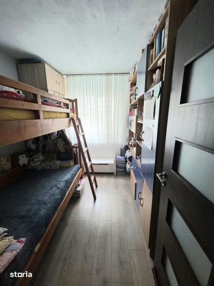 Apartament cu 3 camere, etaj 3, Craiovita Noua - 7