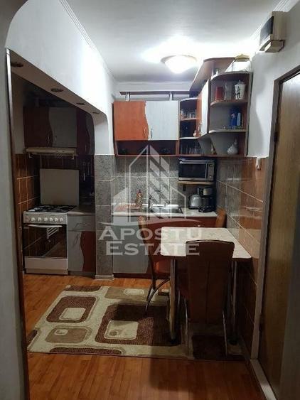 Apartament  cu 2 camere, decomandat, situat in  zona Iosefin - 5