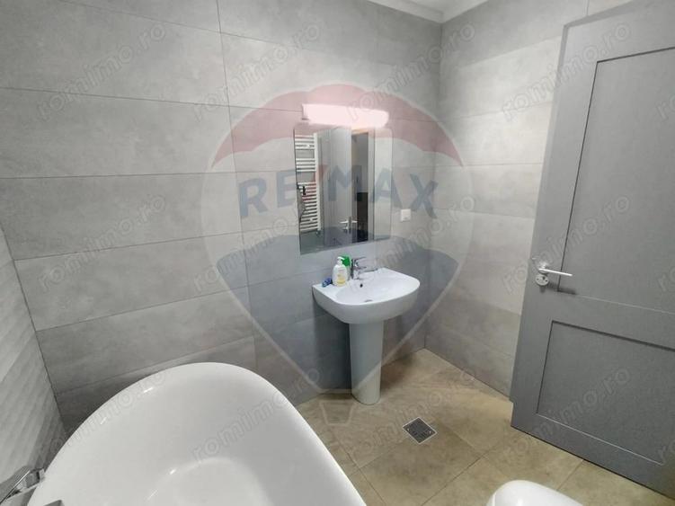 Pta Unirii - 96 mp Spa?iu de birouri / rezidential + 1 loc parcare - 16