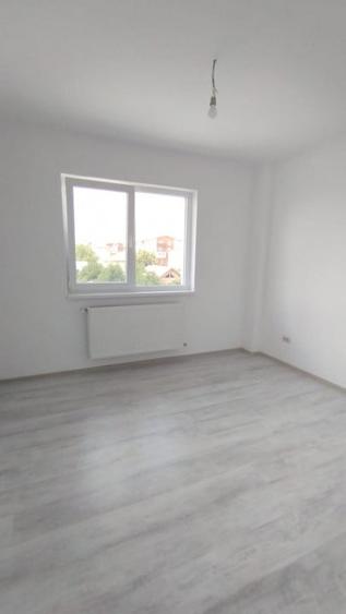 APARTAMENT 2 CAMERE, DECOMANDAT, BLOC NOU, ETAJ INTERMEDIAR - 3