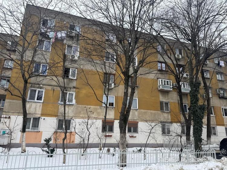 2 Camere cu Potențial Mare, Aleea Pricopan - 1