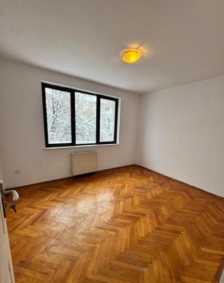 Apartament 2 camere, 55 mp , zona centrala etaj 2 - 9