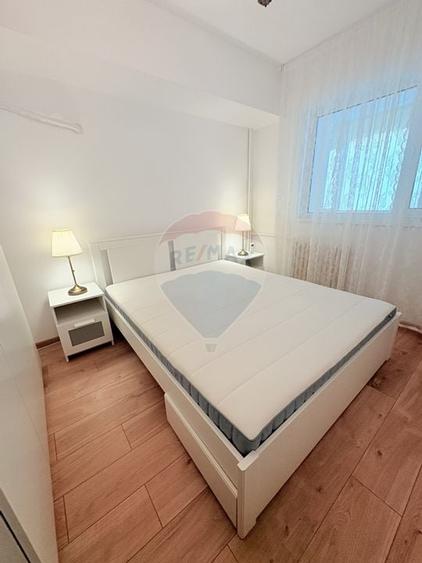 De închiriat apartament 4 camere, recompartimentat în 3, Iancului - 12