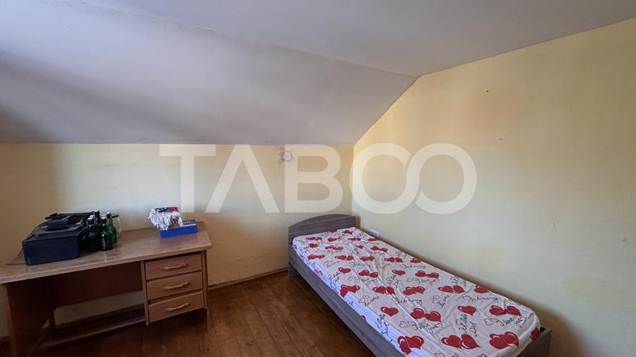 Casa de vanzare  zona Sura Mare individuala 900 mp teren - 11