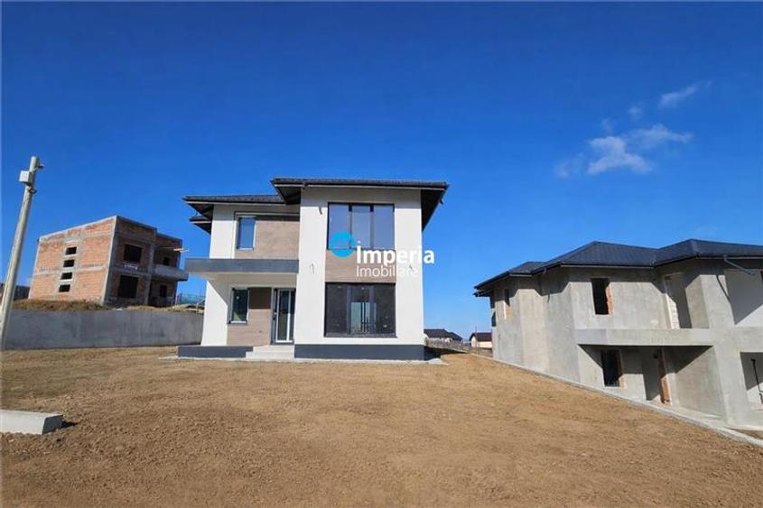 Vila individuala cu priveliste superba si finisaje premium, in zona Bucium - Pie - 2