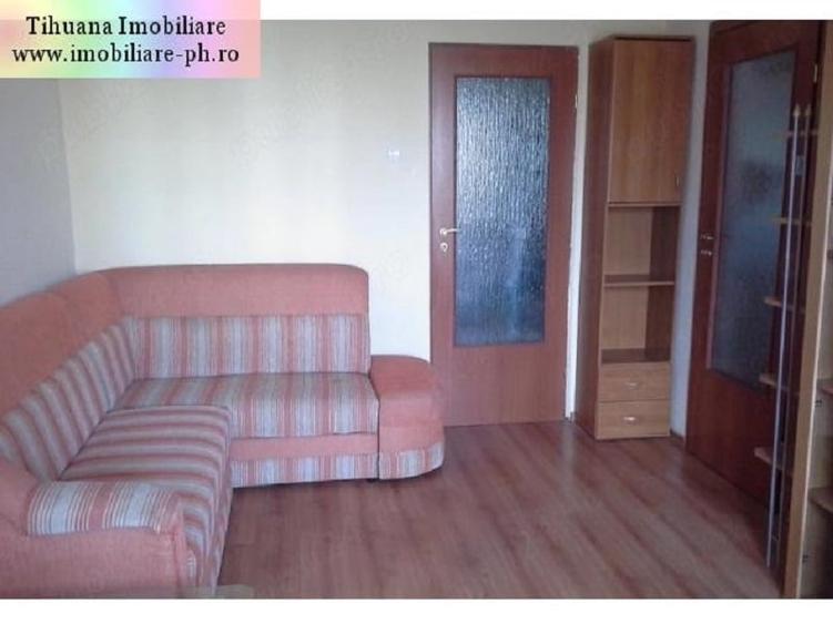 Apartament 2 camere de vanzare: Nord-(Cameliei) cubulet,etajul 2. - 2