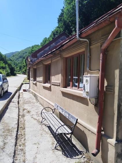 Vând  casă în Sasca montana - 3