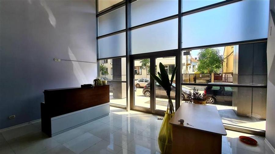 Spatiu comercial 260 mp, cladire noua, CENTRAL BALCESCU - 4